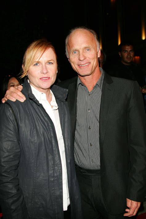 ed harris wikipedia|ed harris and wife.